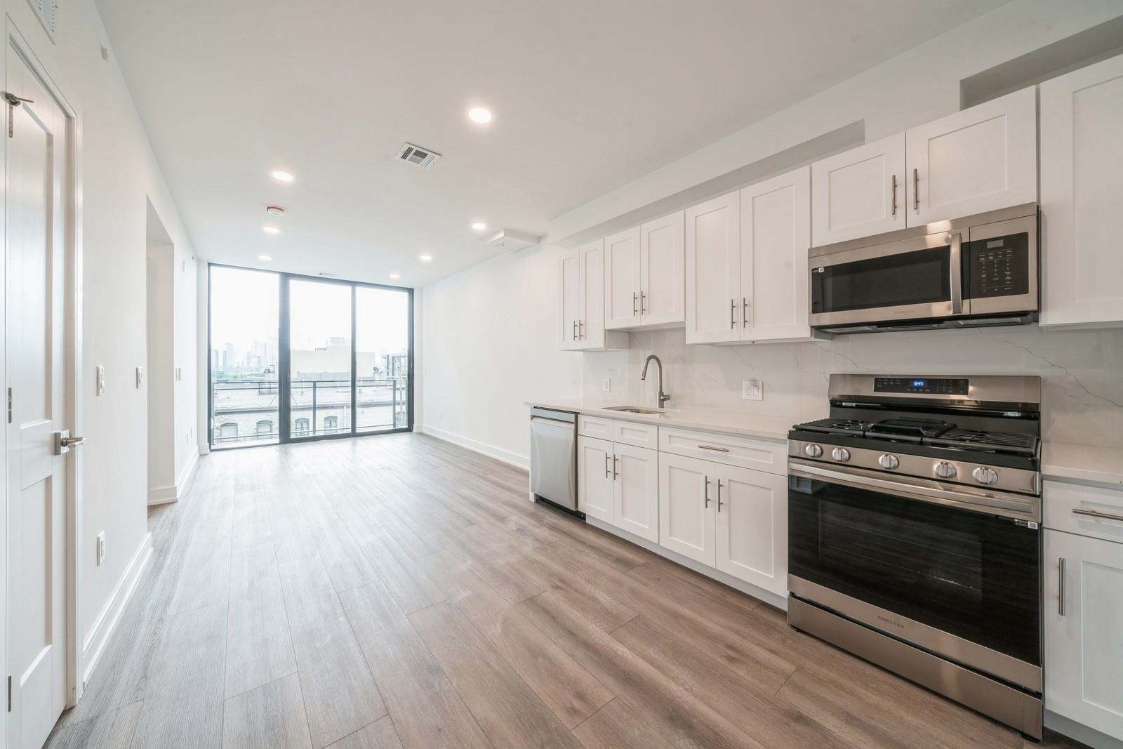 32 JONES ST Unit: 501