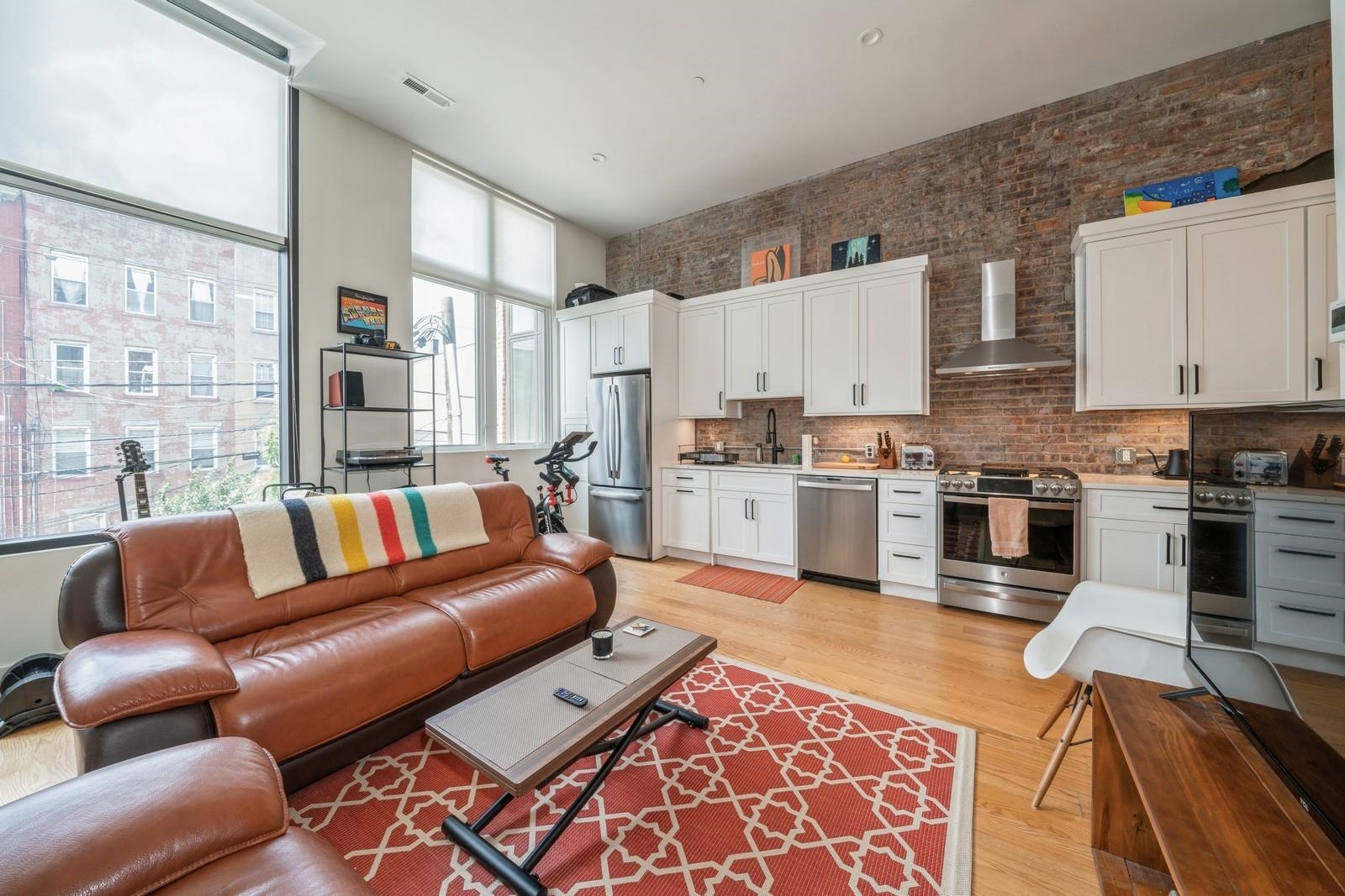 520 PALISADE AVE Unit: 405