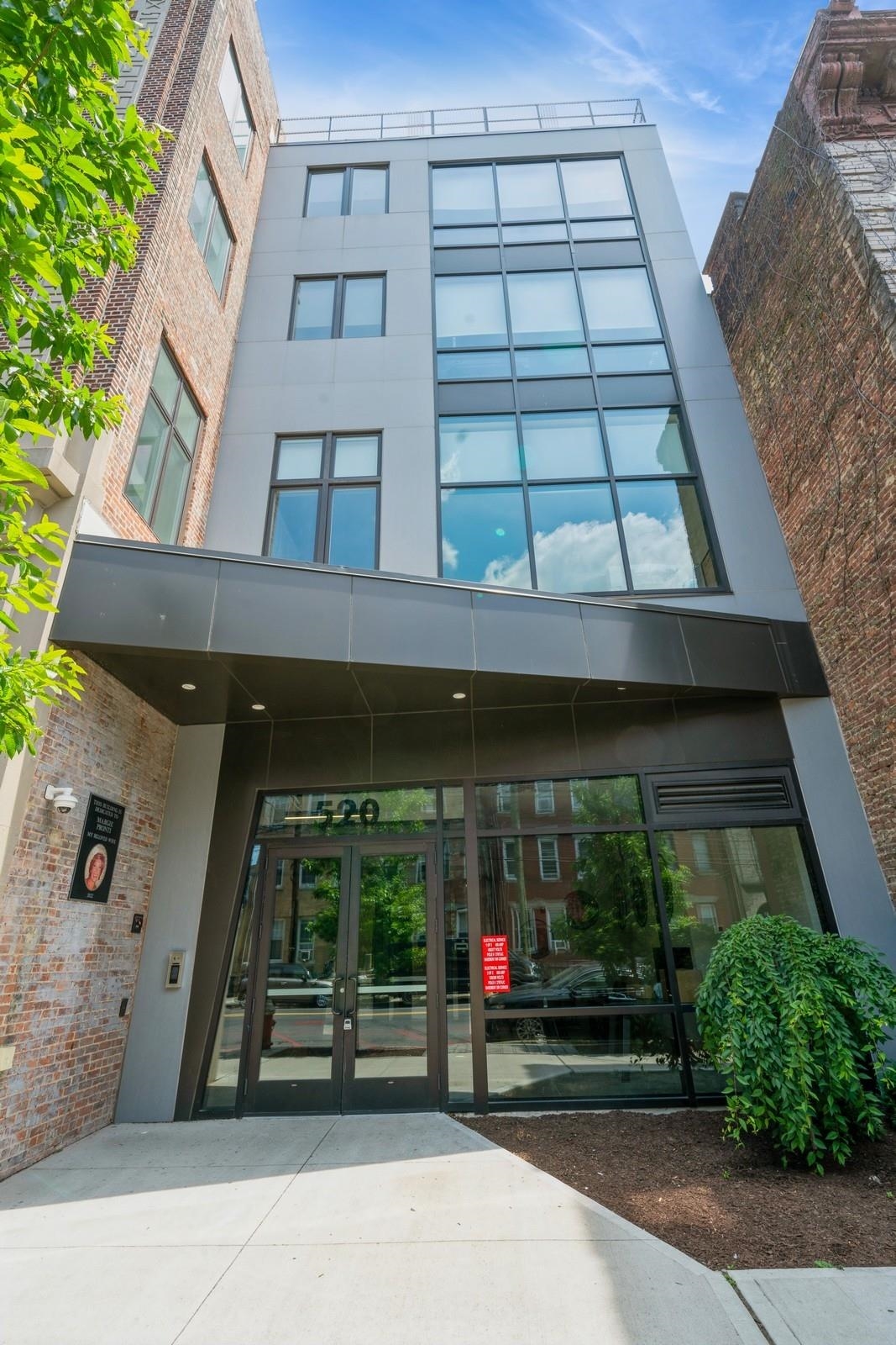 520 PALISADE AVE Unit: 405
