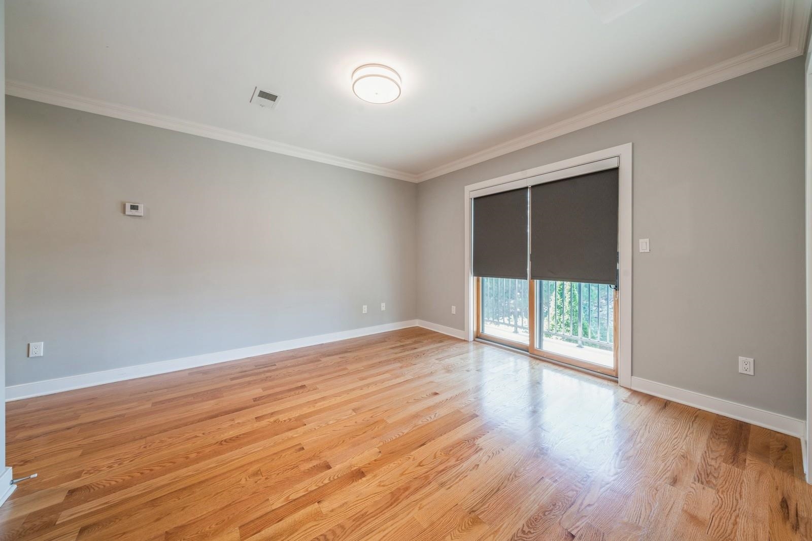 225 COLUMBIA AVE Unit: 1