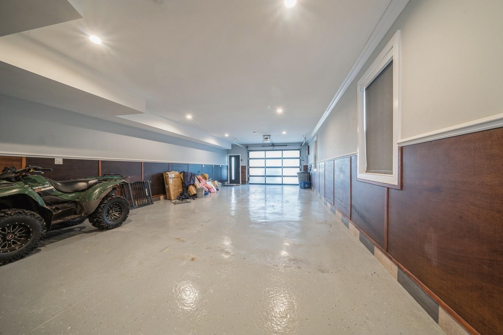 225 COLUMBIA AVE Unit: 1