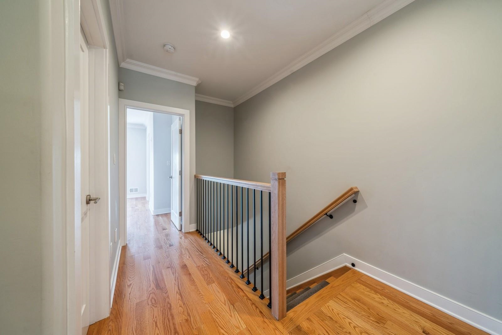 225 COLUMBIA AVE Unit: 1