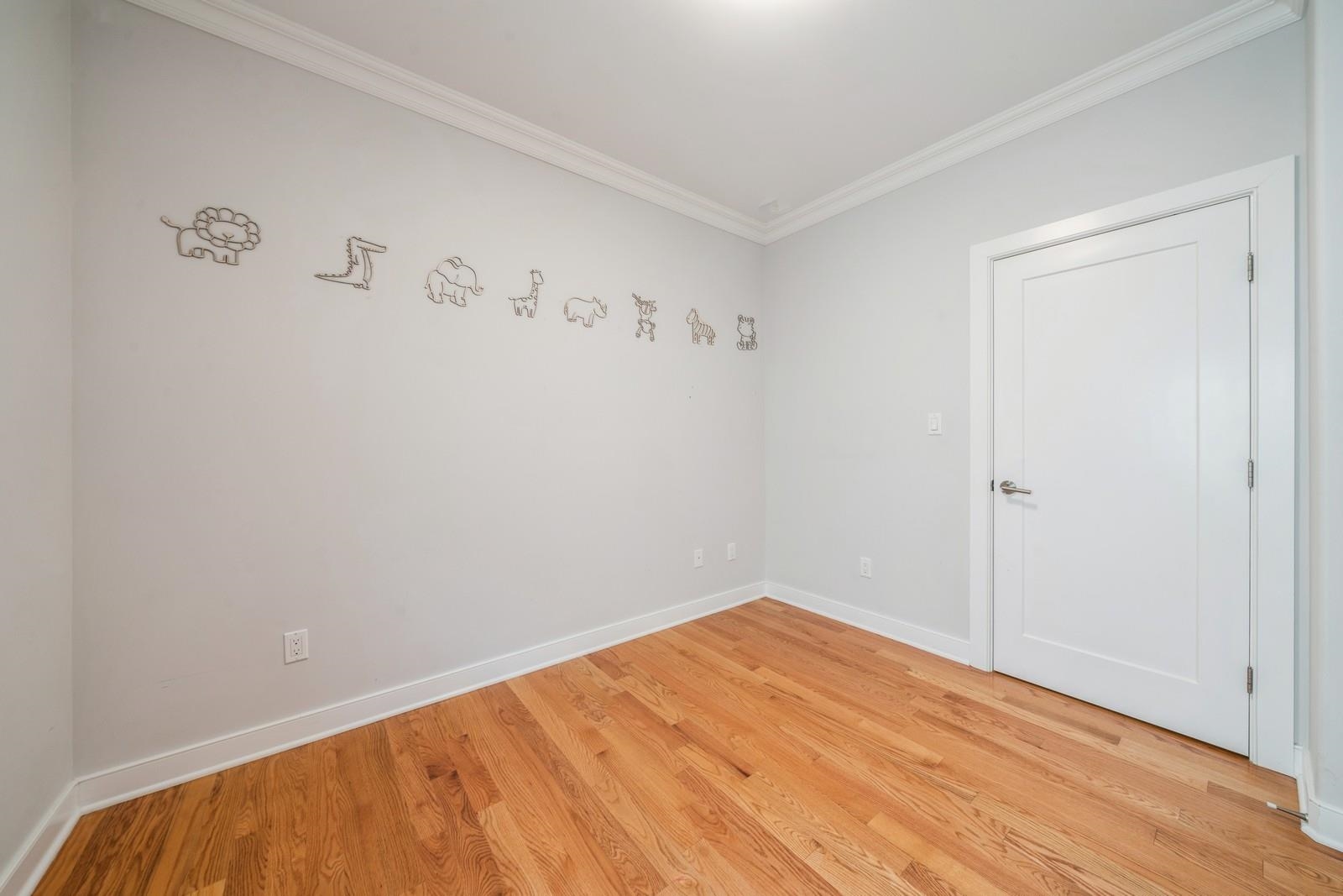 225 COLUMBIA AVE Unit: 1