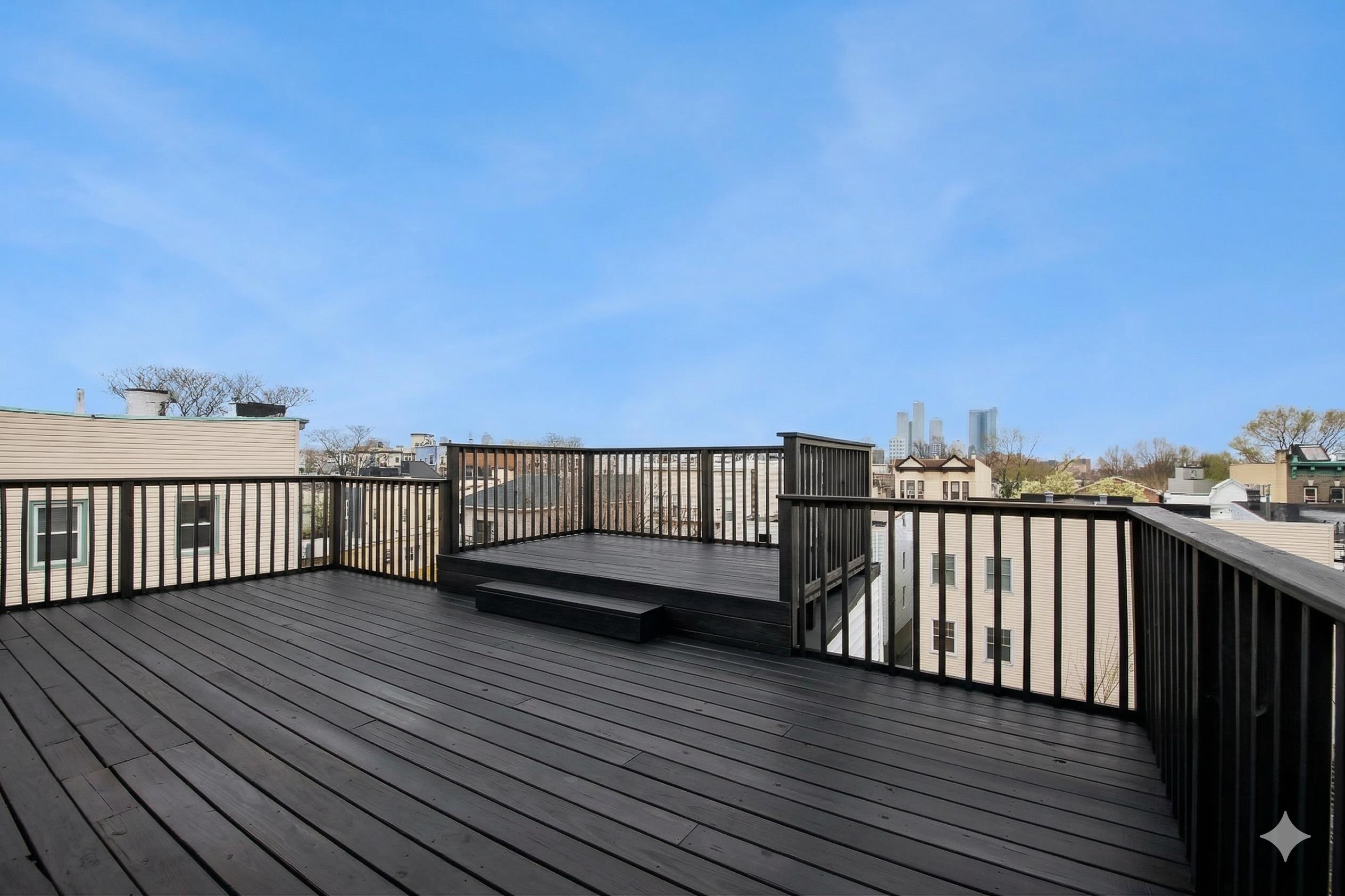 113 LINCOLN ST Unit: 2L