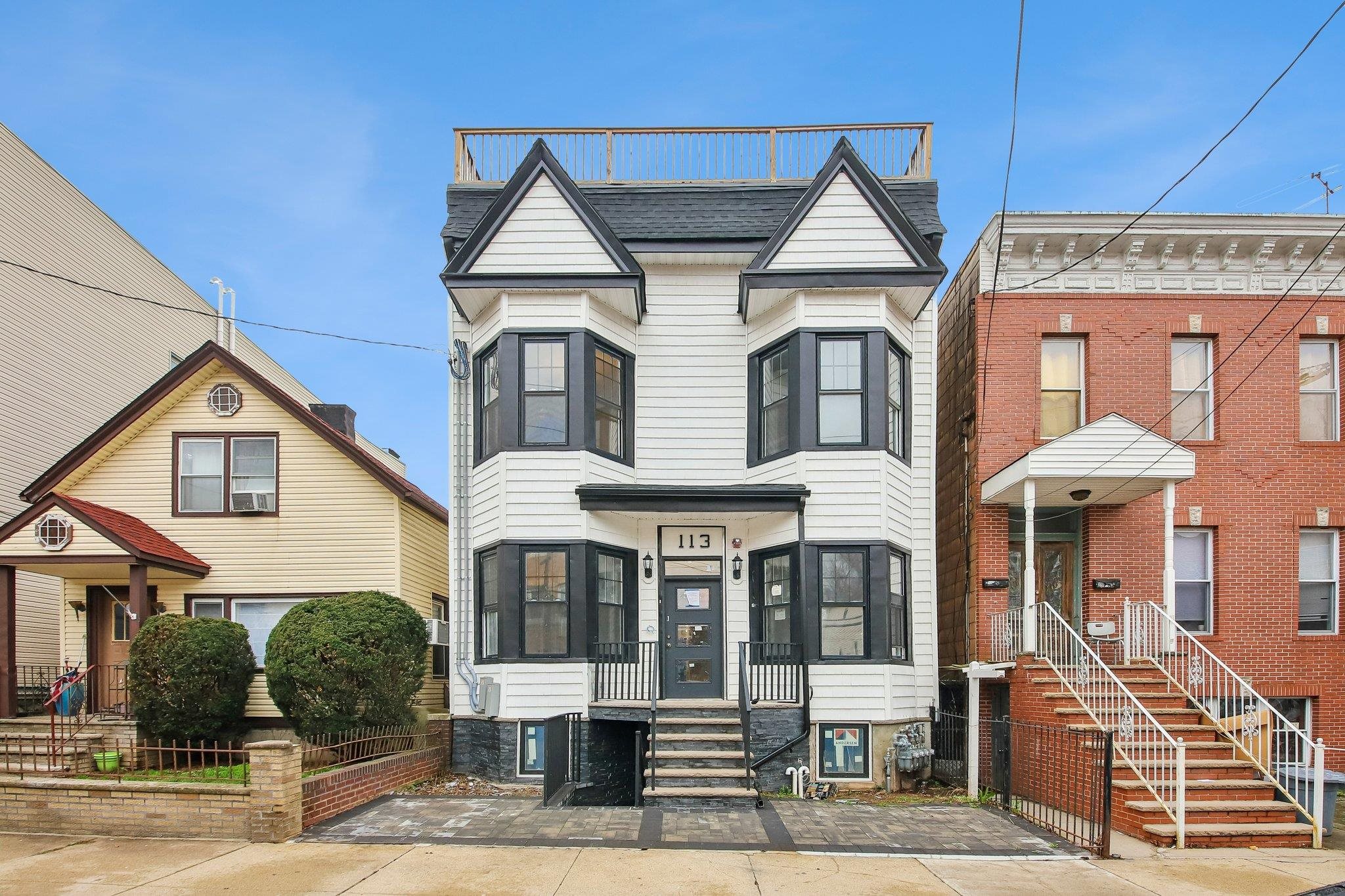 113 LINCOLN ST Unit: 2L