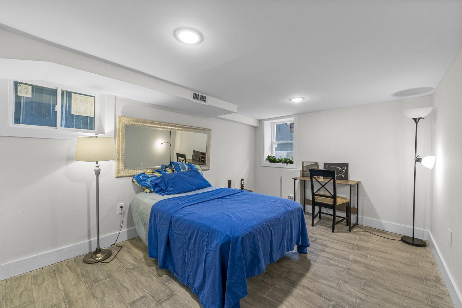 684 SUMMIT AVE Unit: 1