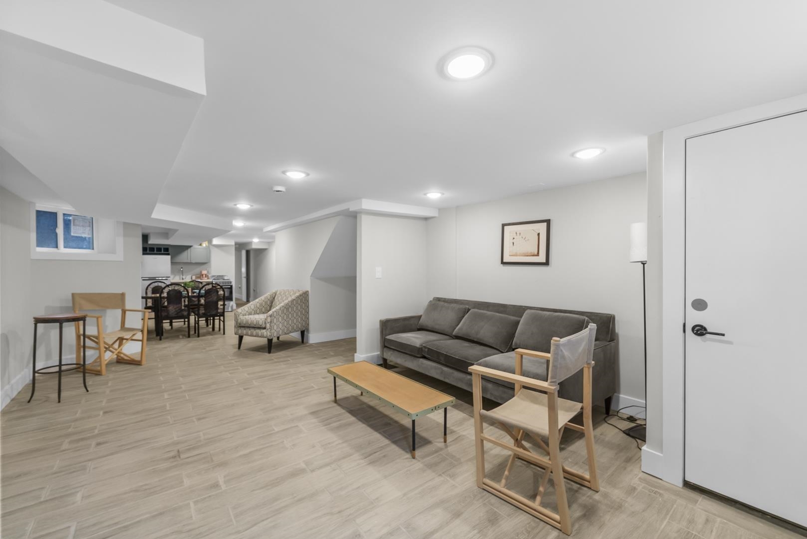 684 SUMMIT AVE Unit: 1