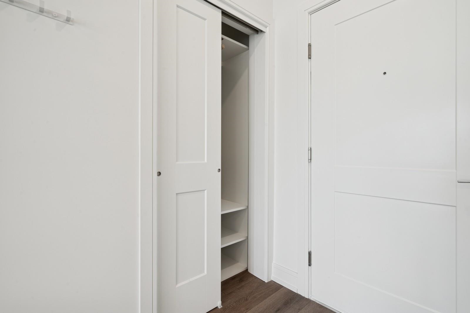 32 JONES ST Unit: 303