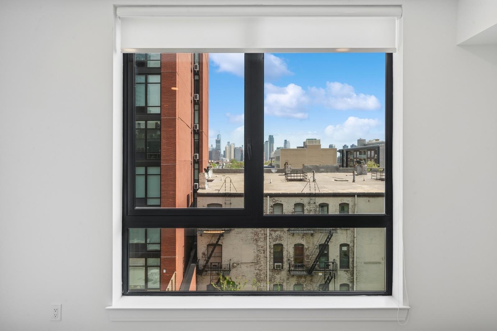 32 JONES ST Unit: 303