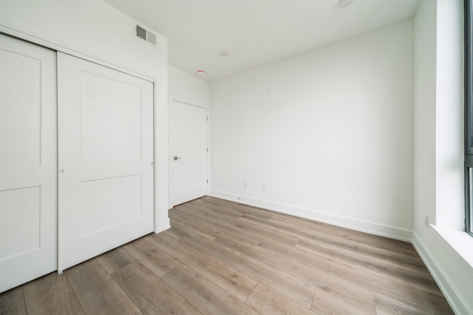 32 JONES ST Unit: 303