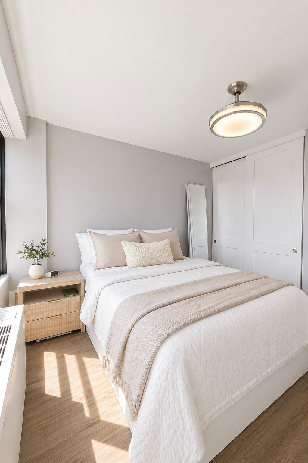 135 MONTGOMERY ST Unit: 18E