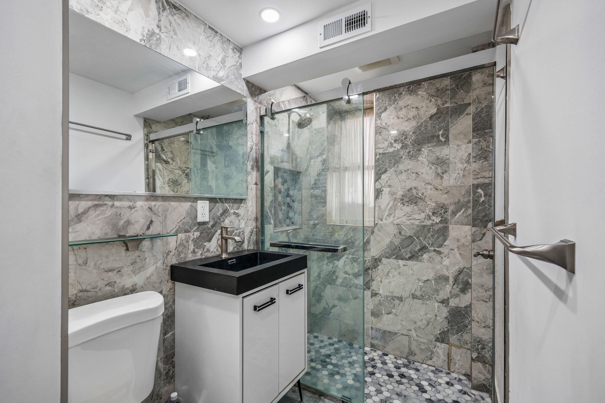 101 73RD ST Unit: G1