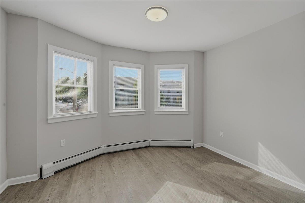 784 OCEAN AVE Unit: 1RF