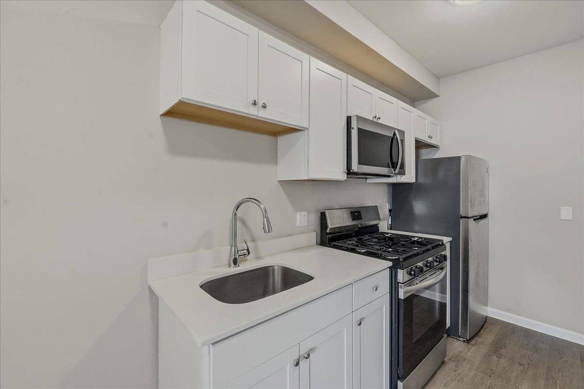 784 OCEAN AVE Unit: 1RF