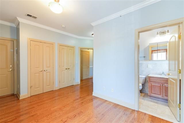 21 ST PAULS AVE Unit: 1