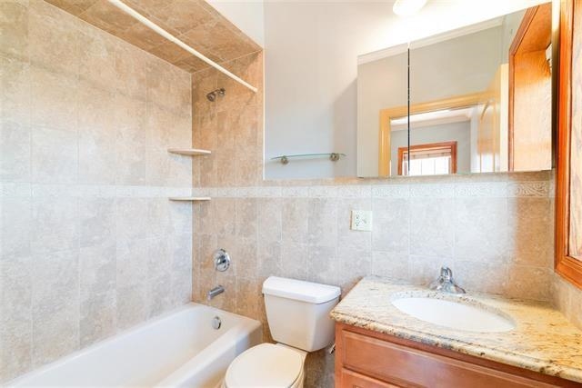21 ST PAULS AVE Unit: 1