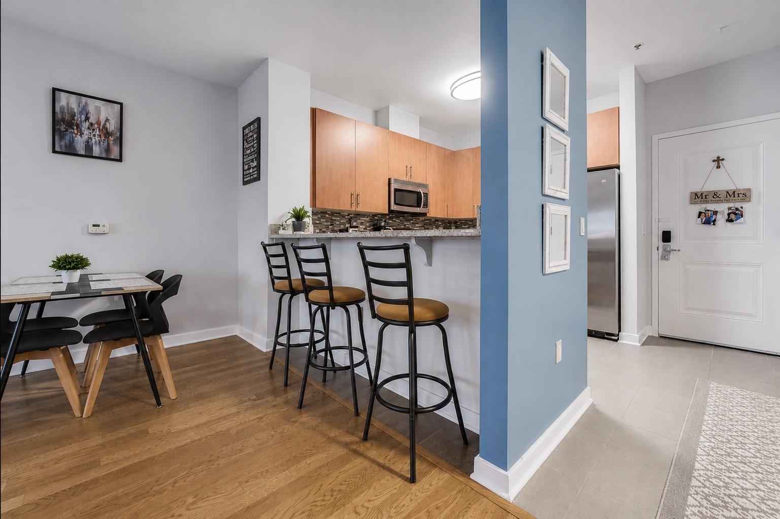 172 CULVER AVE Unit: 5
