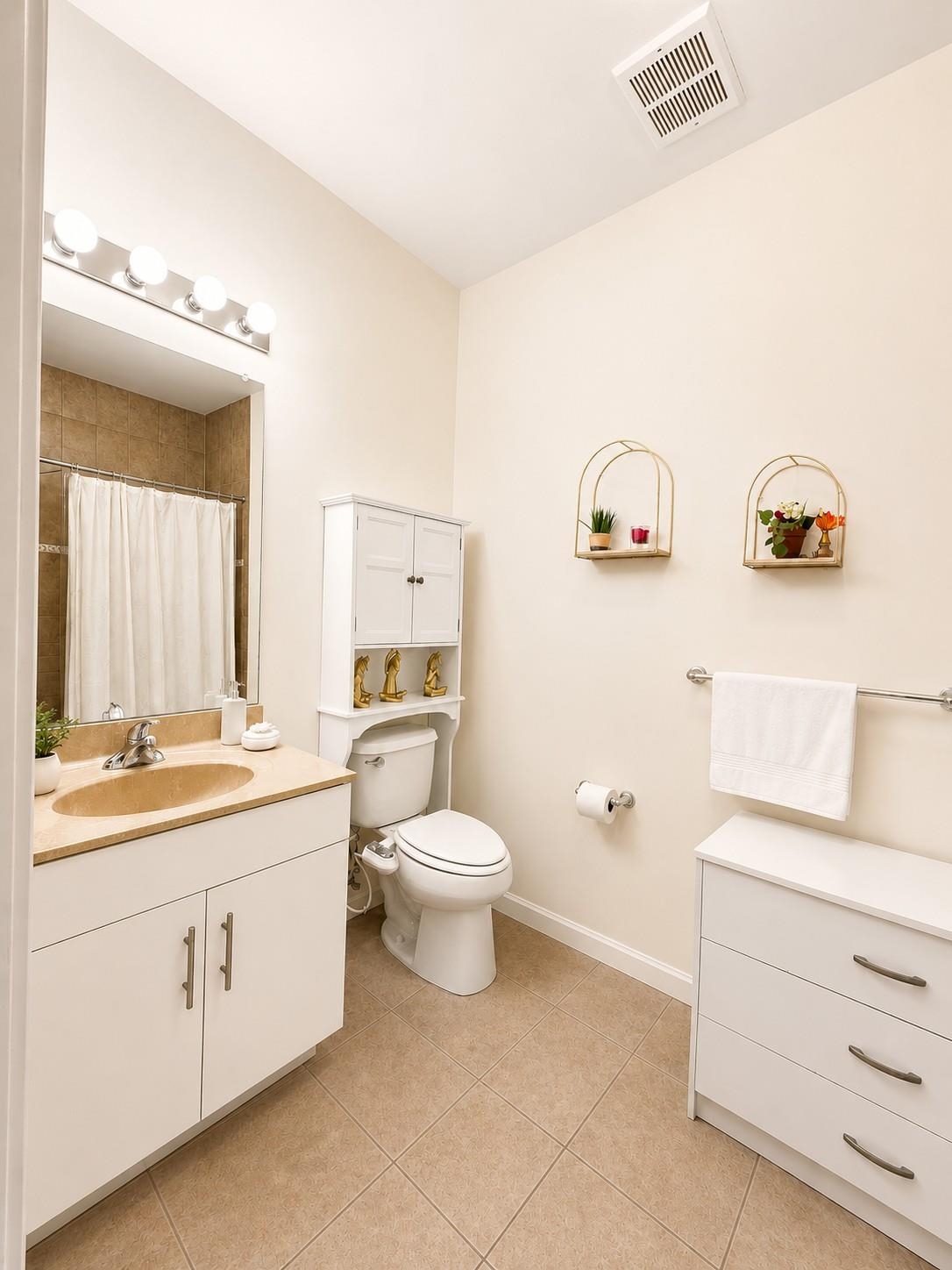 172 CULVER AVE Unit: 5