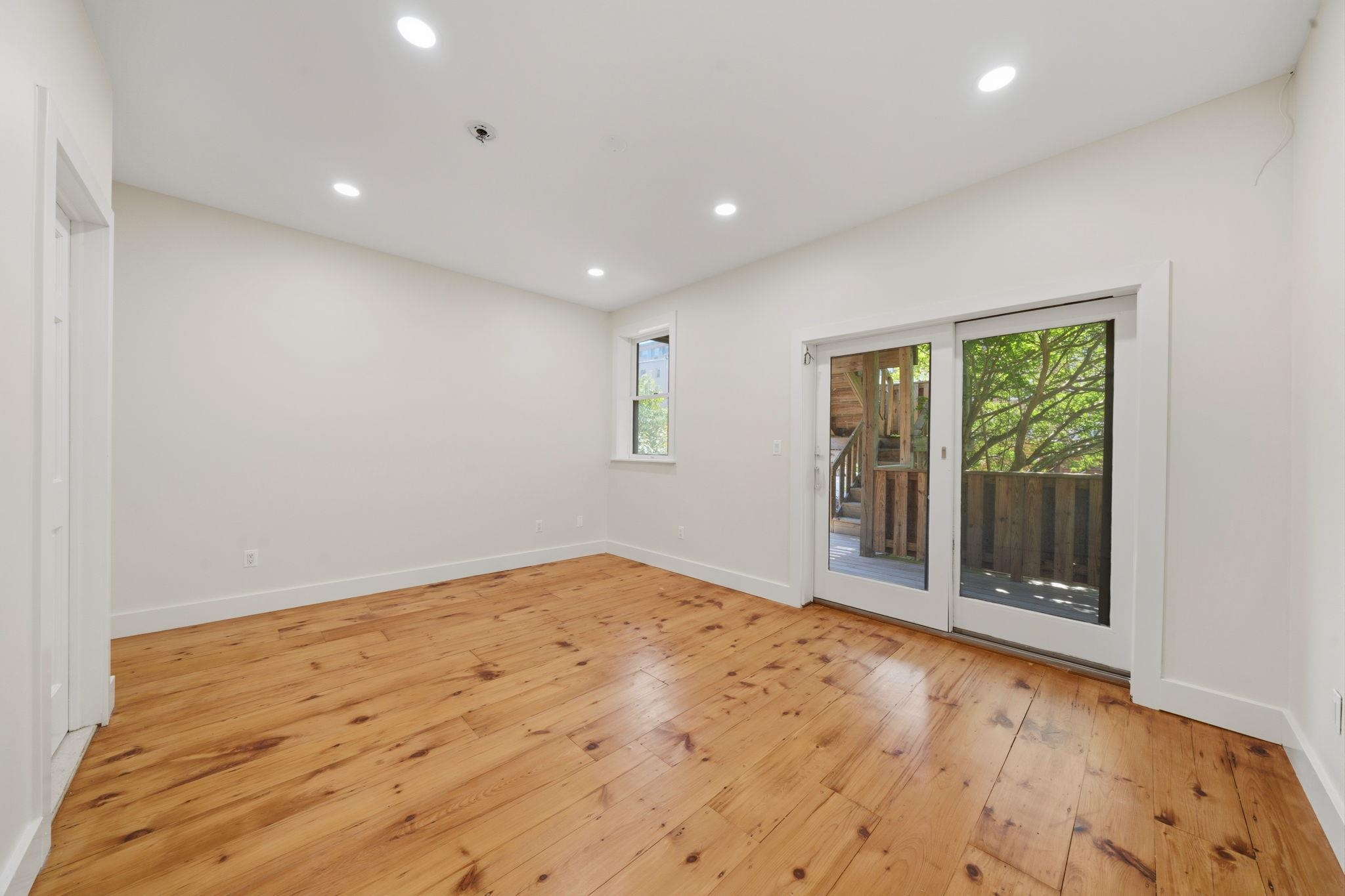 213 YORK ST Unit: 2