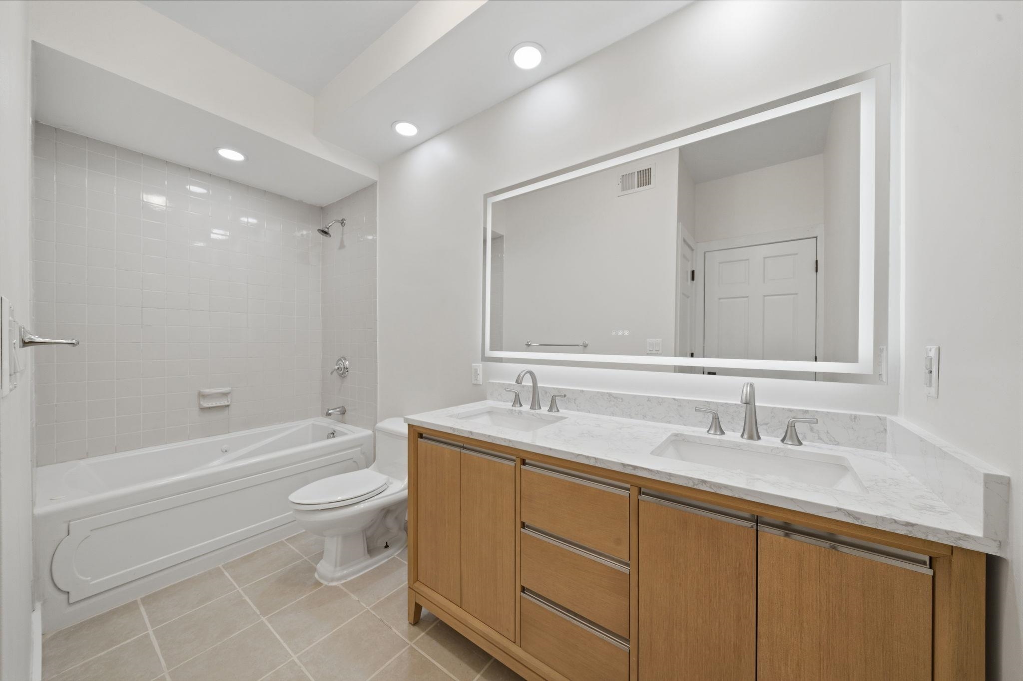 213 YORK ST Unit: 2