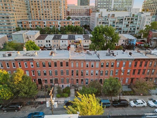 213 YORK ST Unit: 2