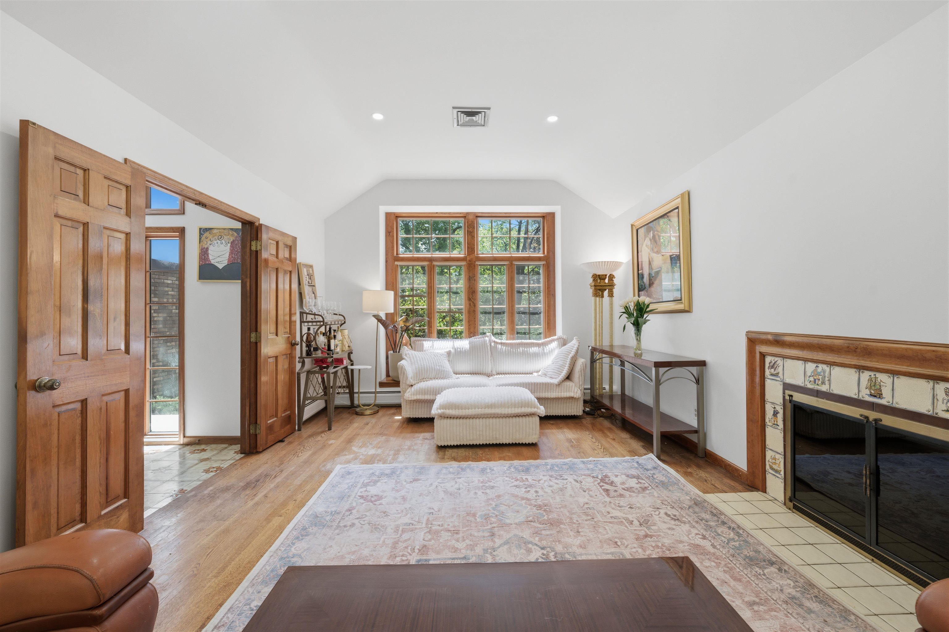 2 CAROL RD
