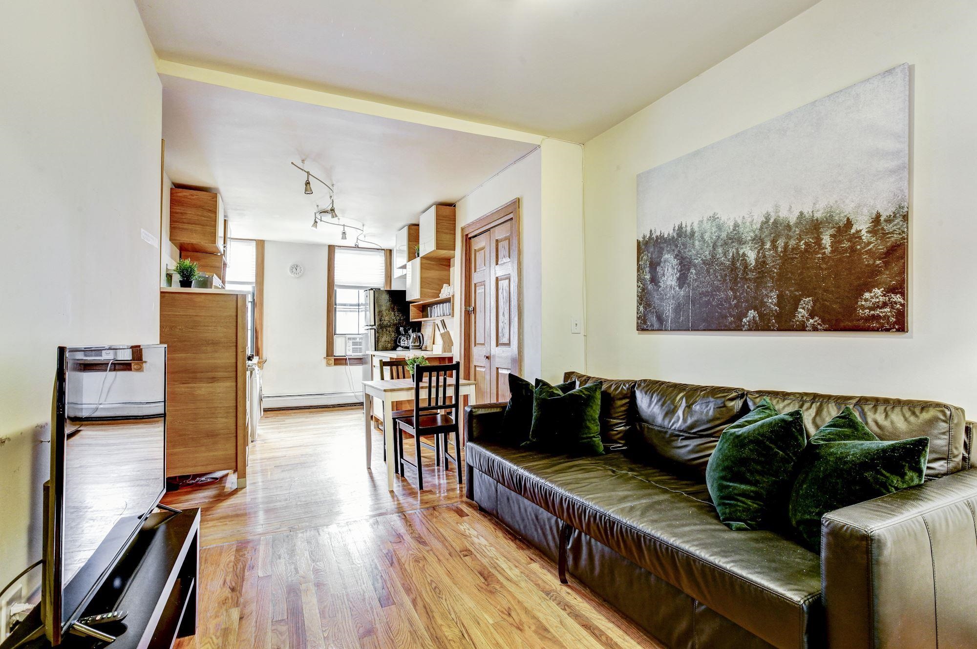 314 6TH ST Unit: B
