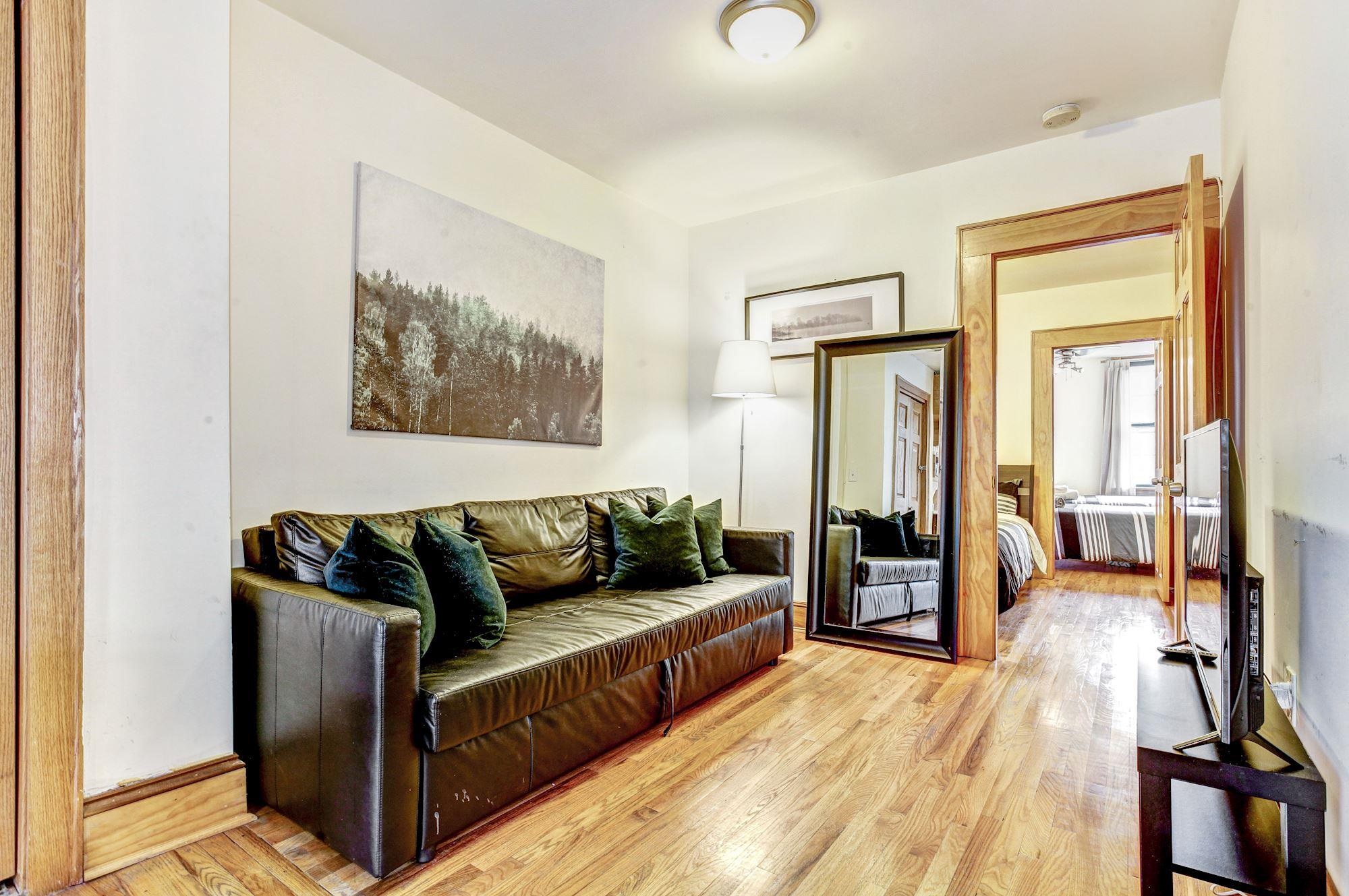 314 6TH ST Unit: B