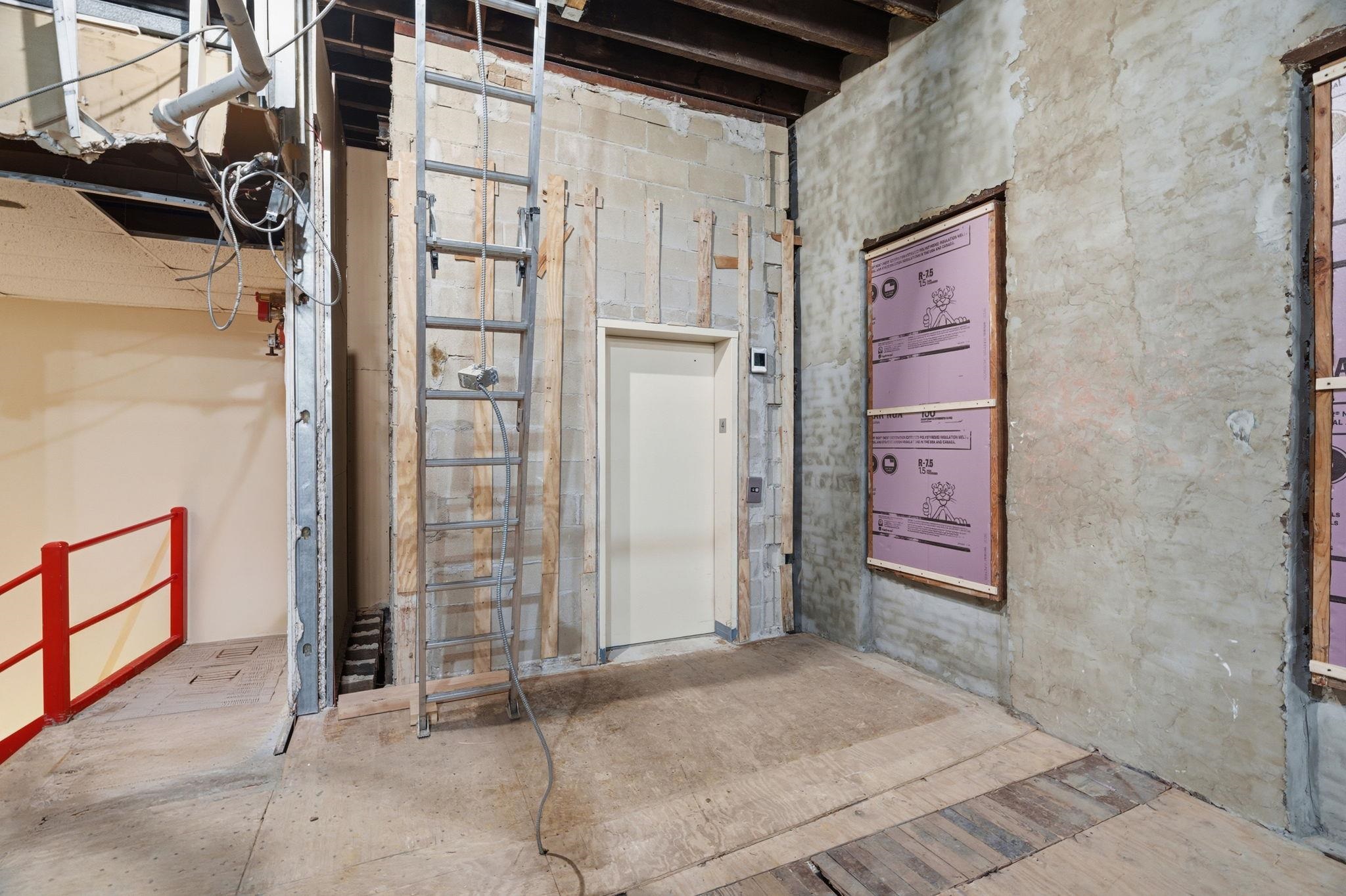 31 MONTGOMERY ST