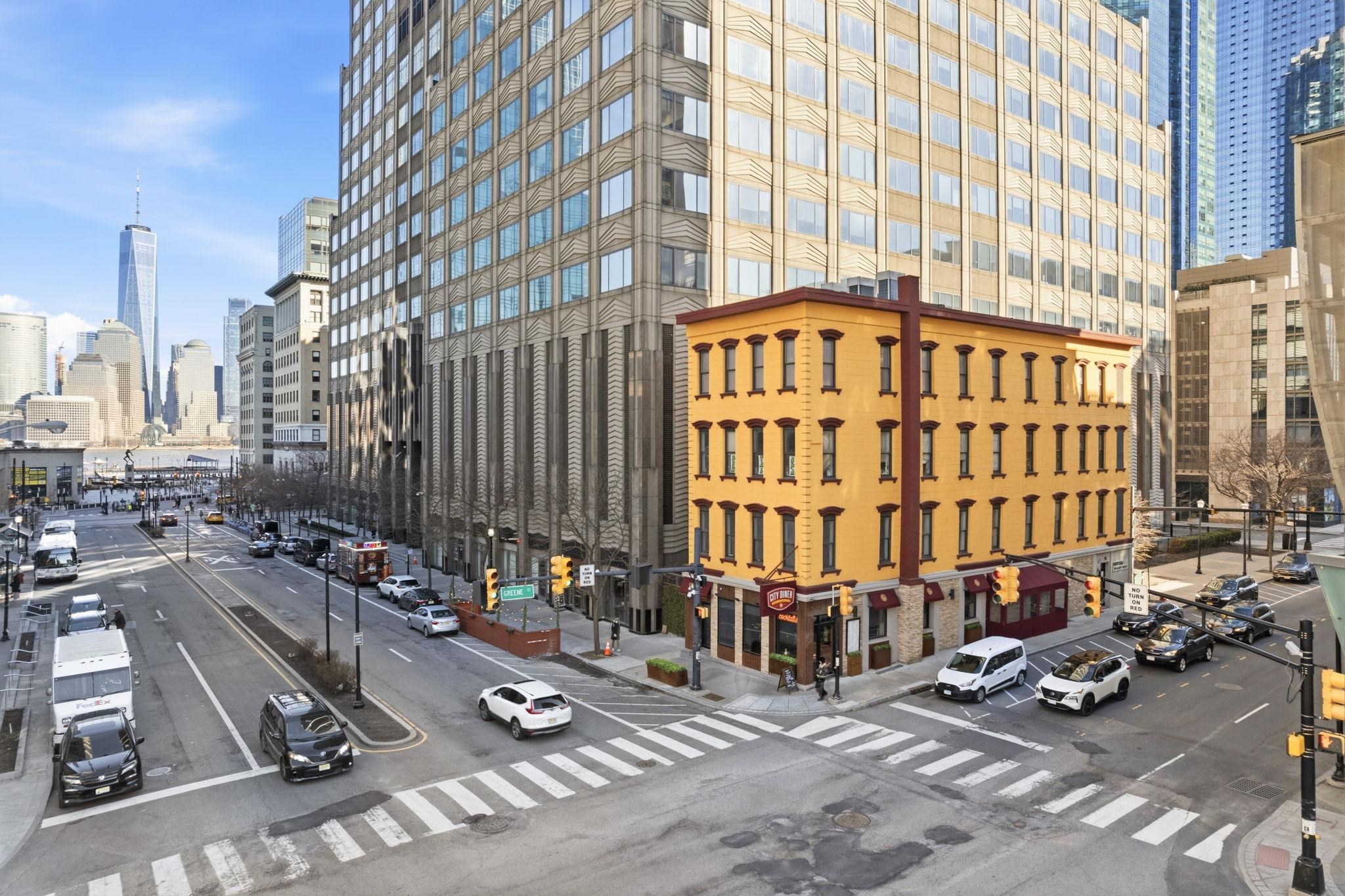 31 MONTGOMERY ST