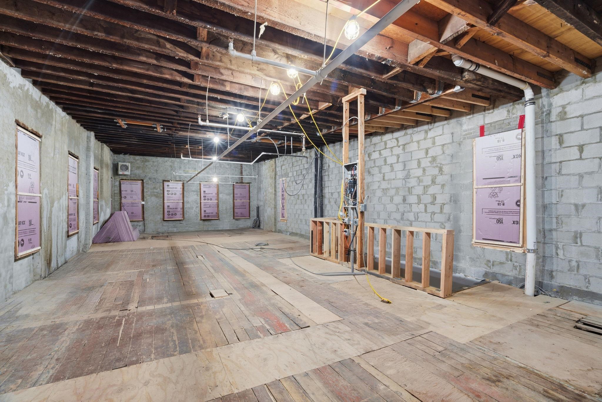 31 MONTGOMERY ST