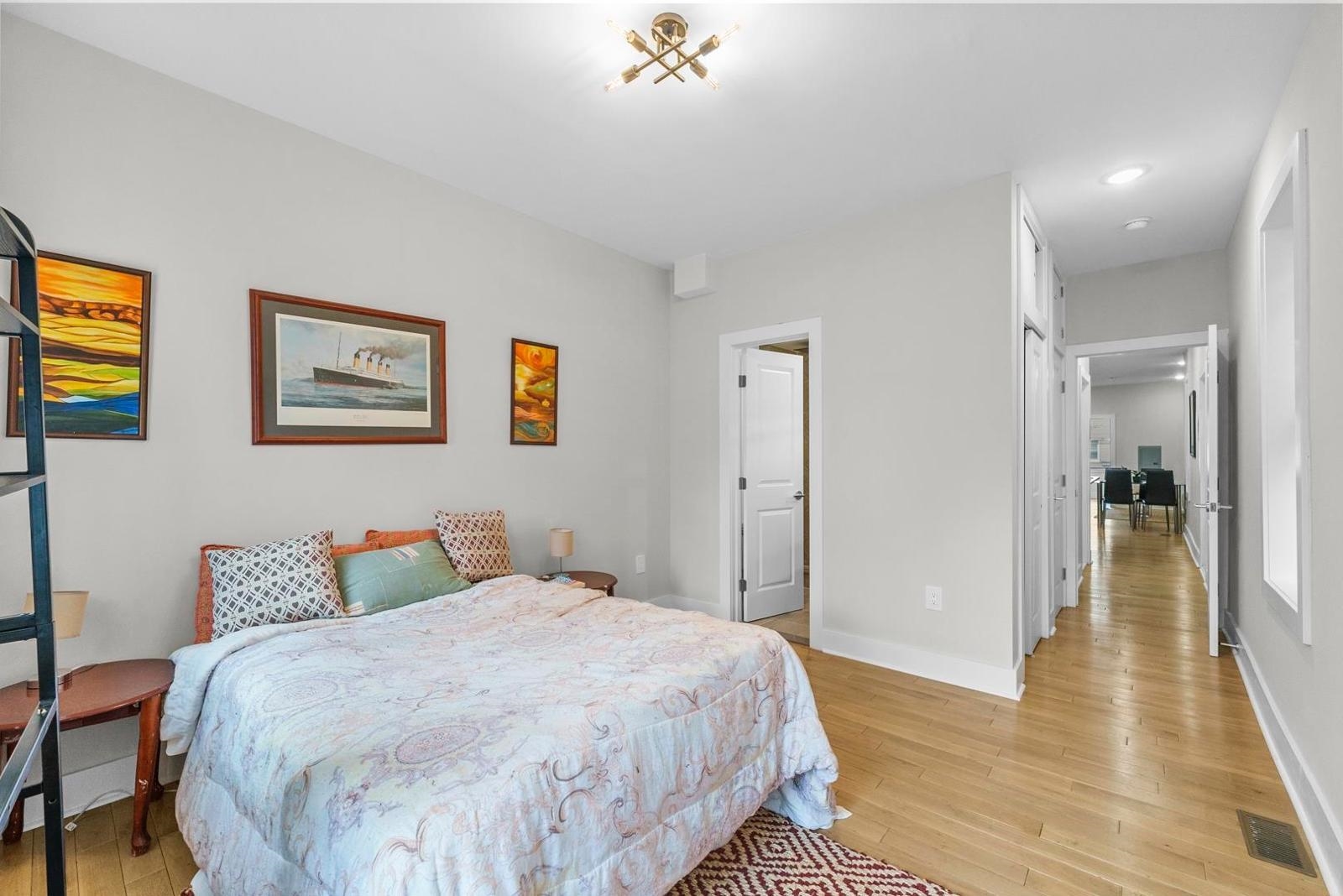 684 SUMMIT AVE Unit: 1