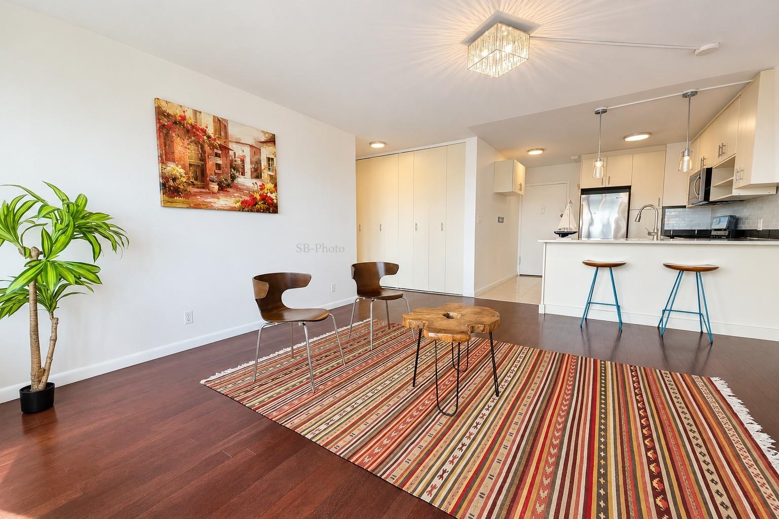 135 MONTGOMERY ST Unit: 17