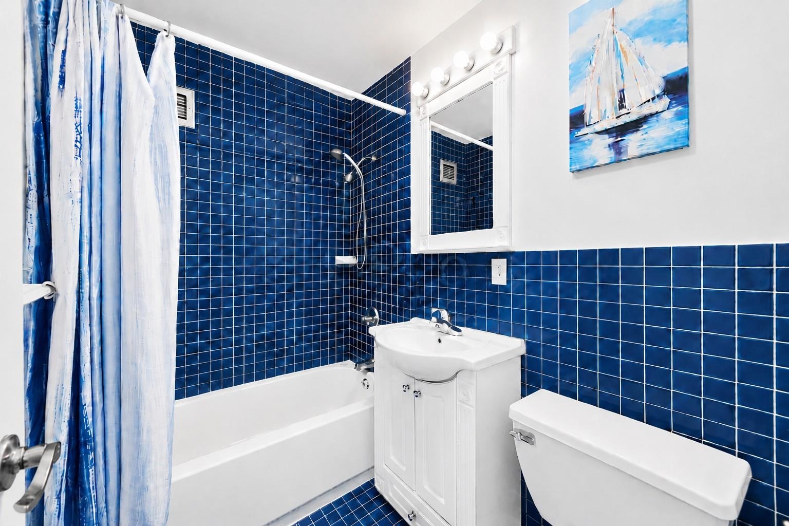 135 MONTGOMERY ST Unit: 17