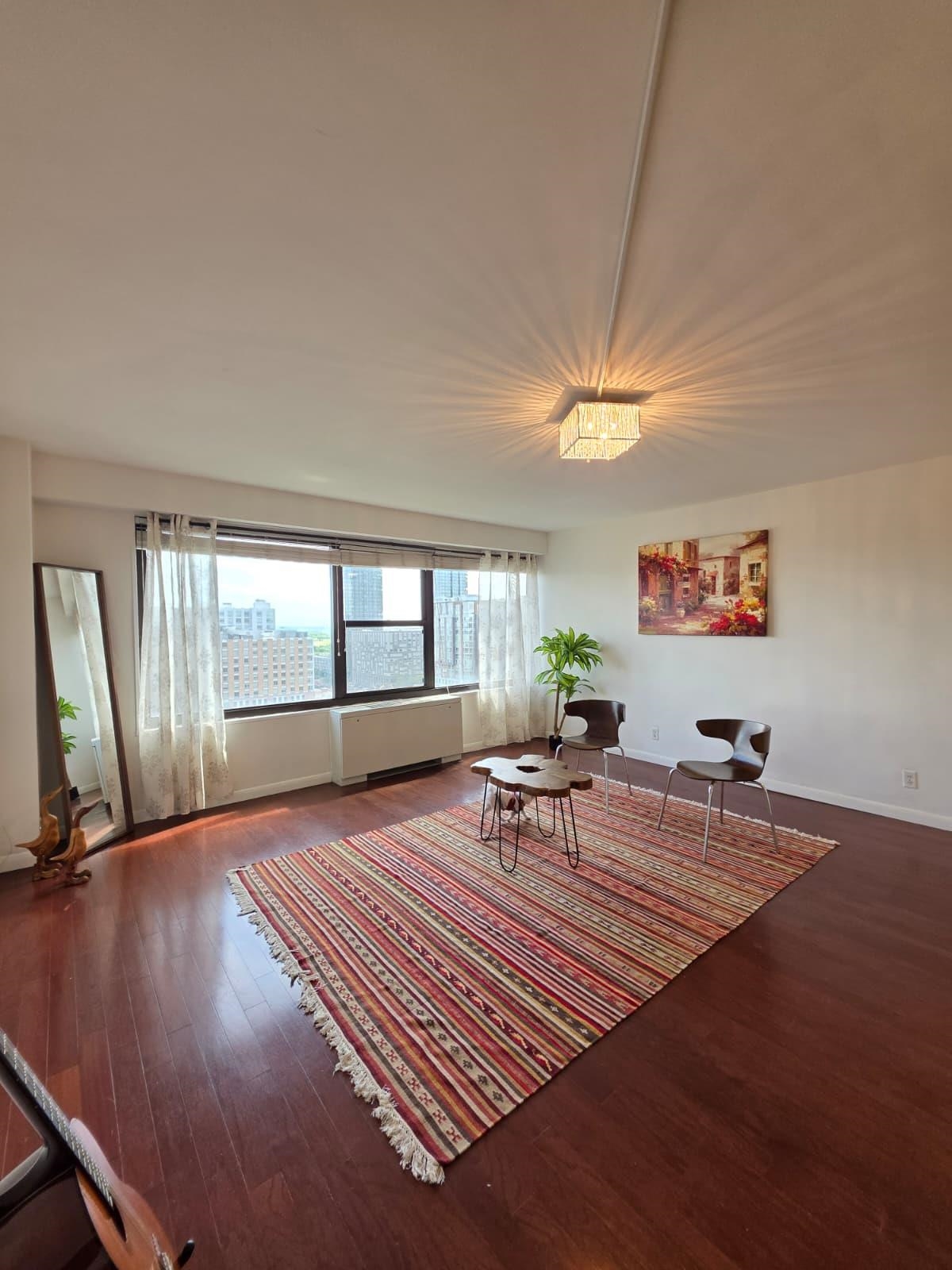 135 MONTGOMERY ST Unit: 17