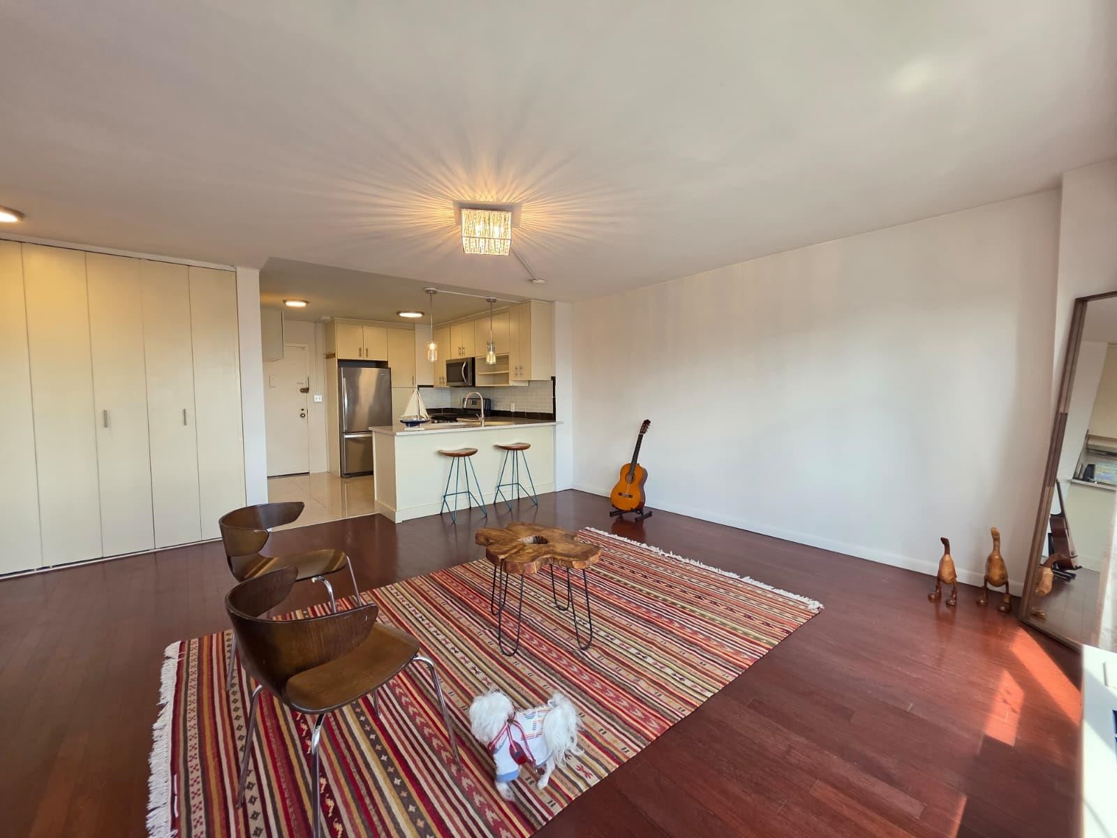 135 MONTGOMERY ST Unit: 17