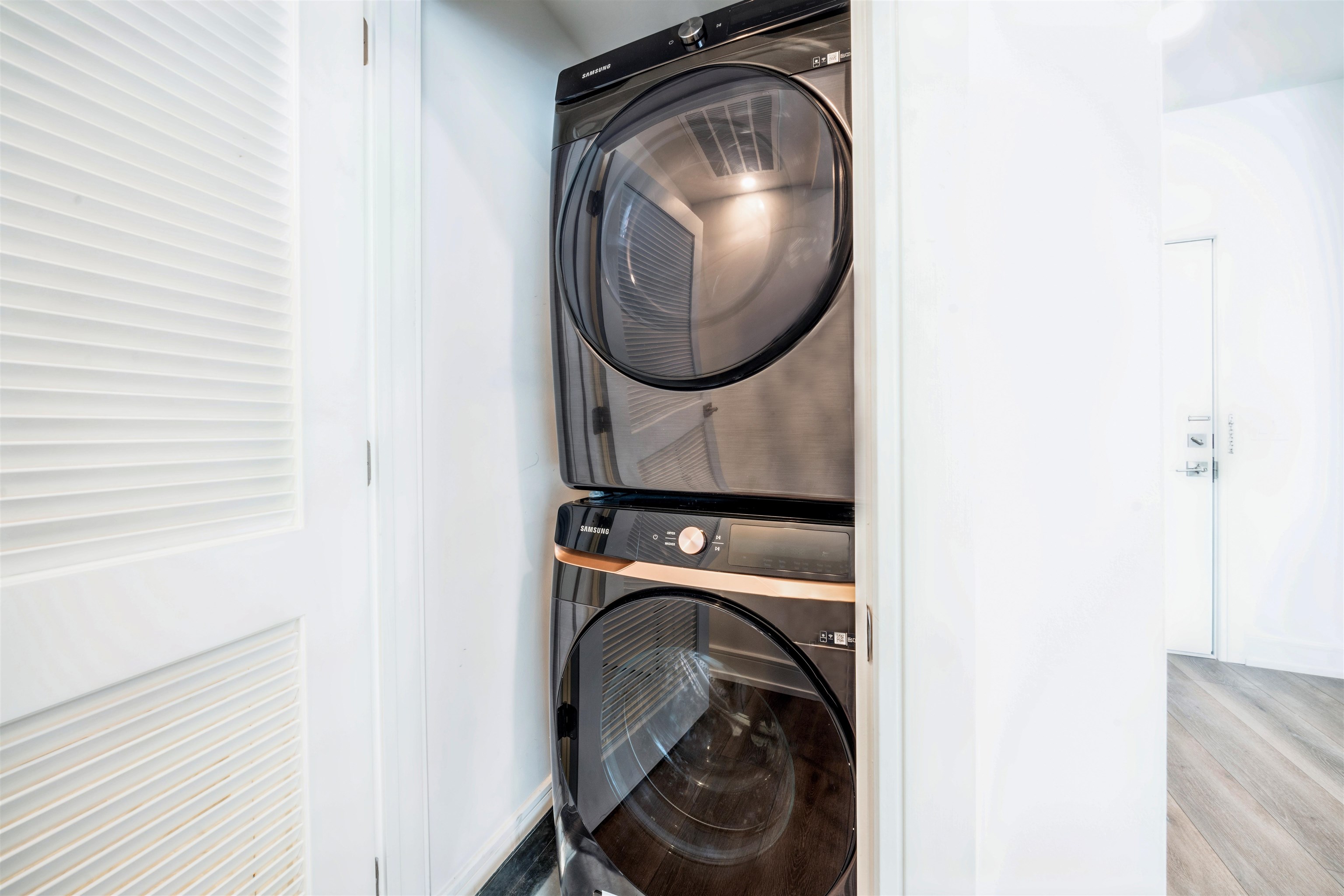 32 JONES ST Unit: 102