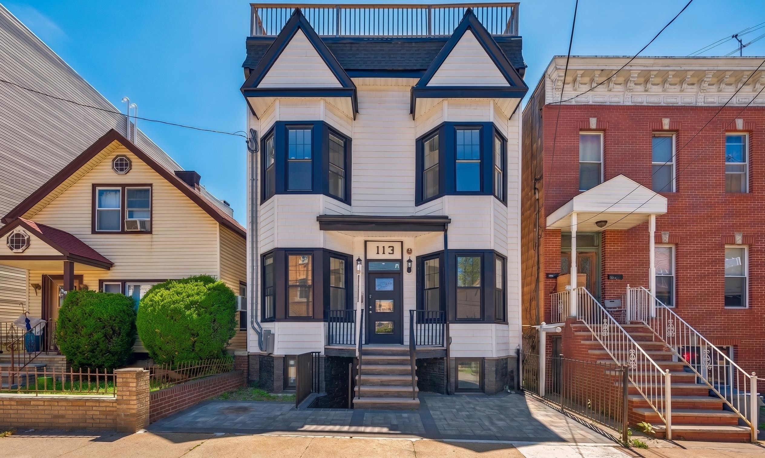 113 LINCOLN ST Unit: 1R