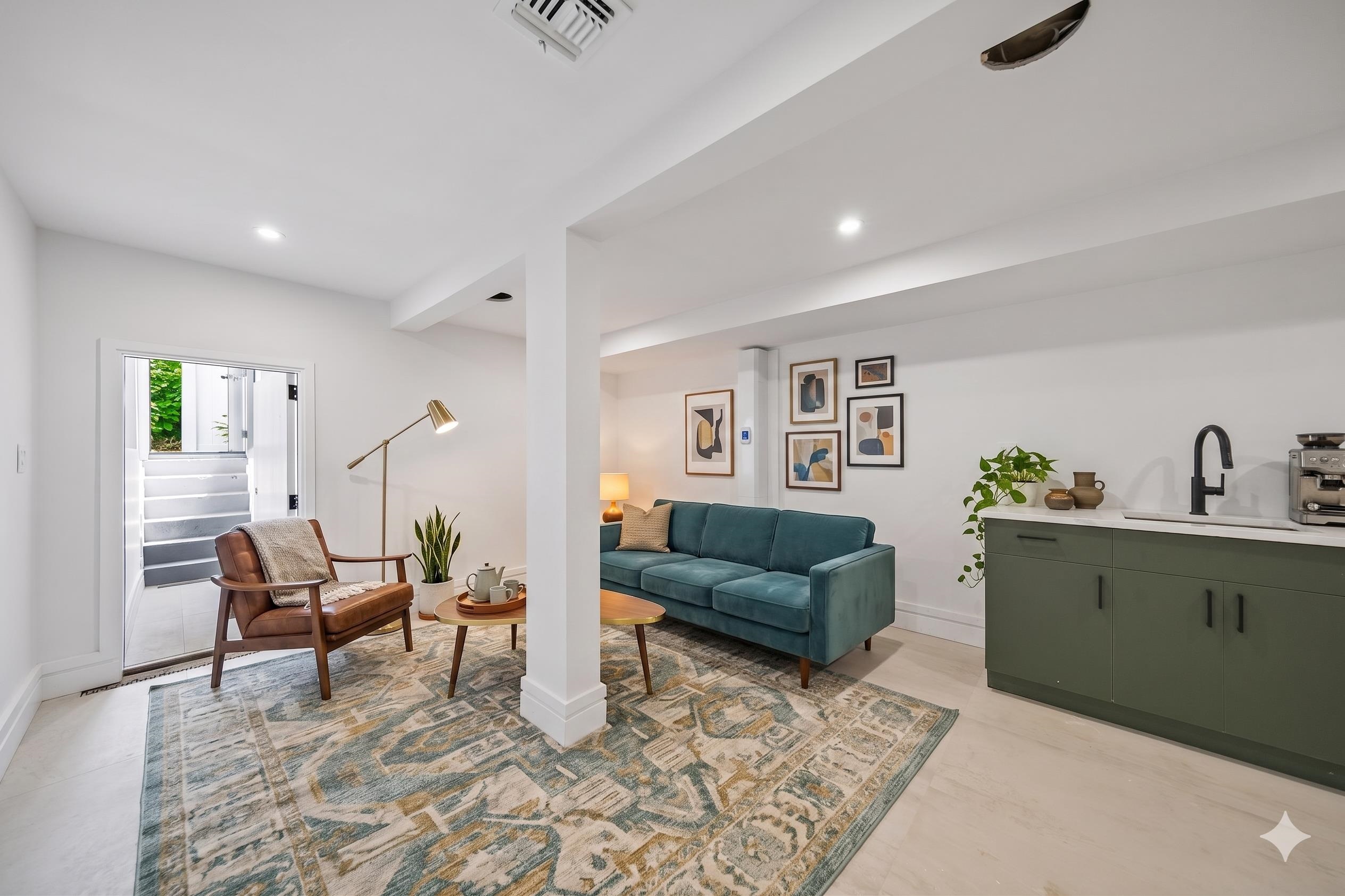 113 LINCOLN ST Unit: 1R