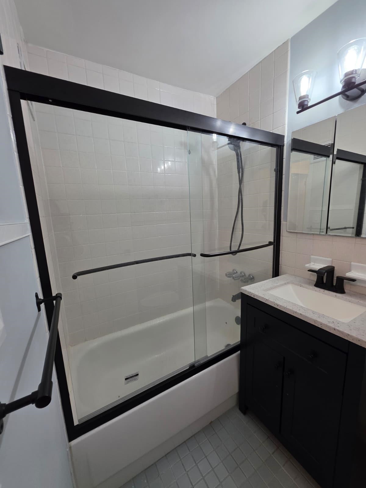 135 MONTGOMERY ST Unit: 3