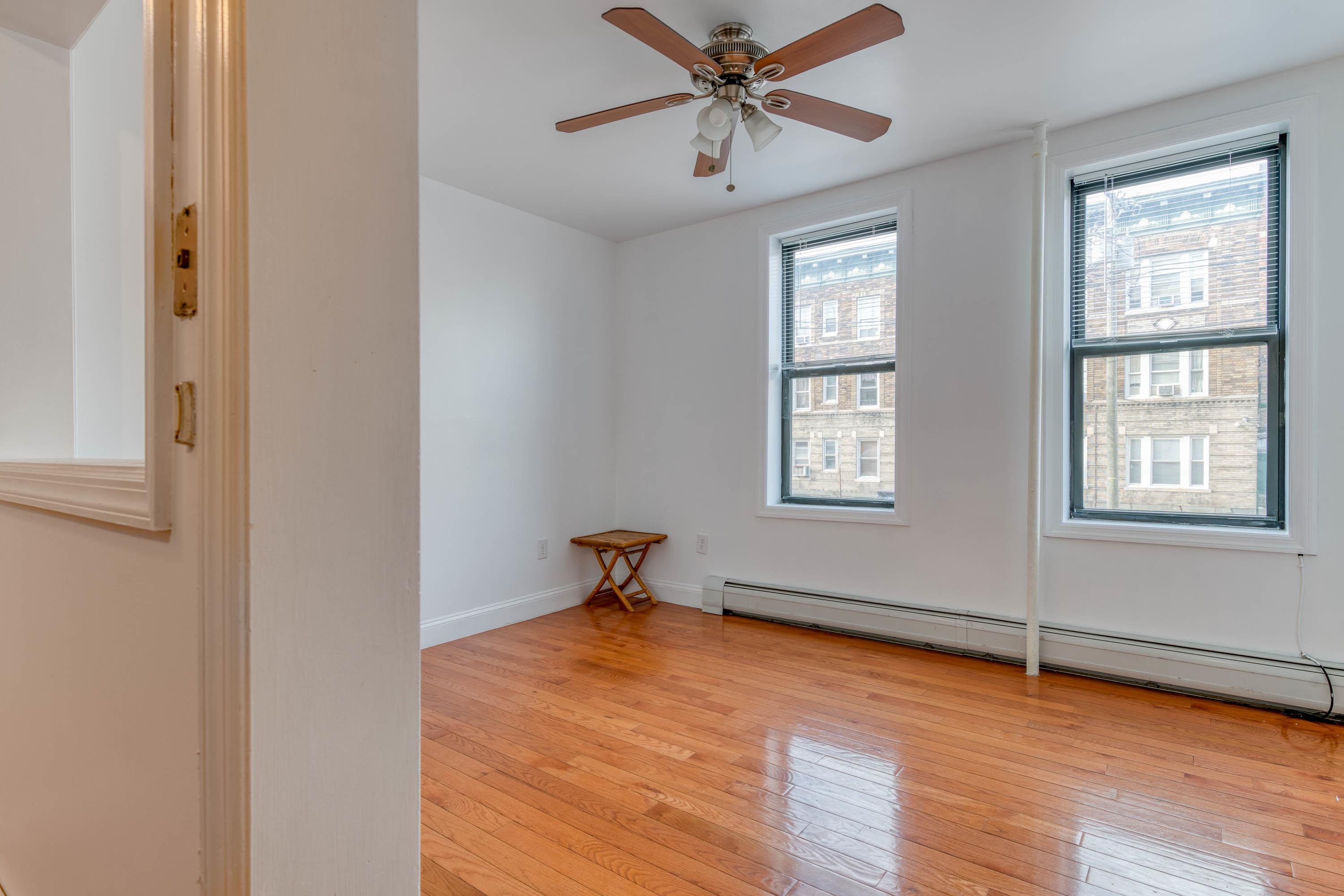 46 BROADWAY Unit: 3