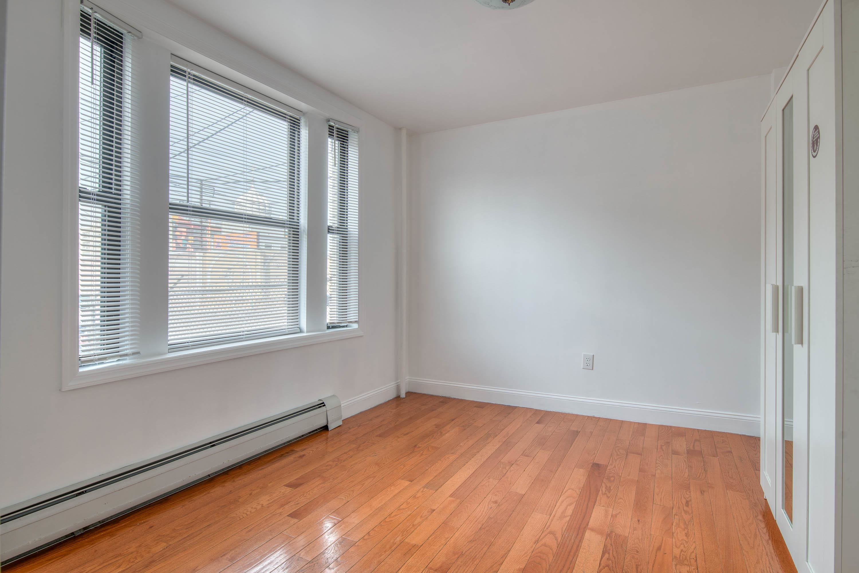 46 BROADWAY Unit: 3