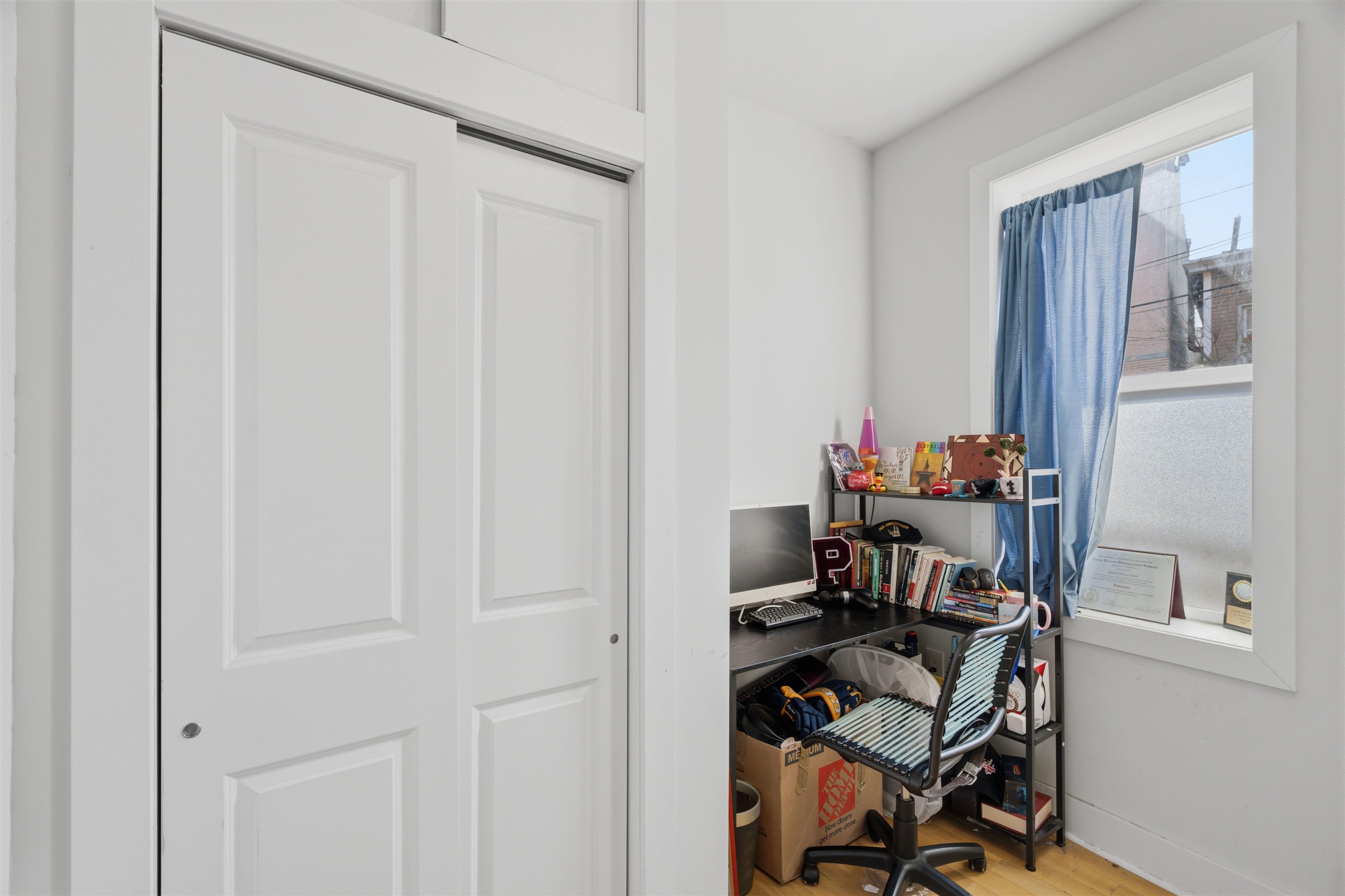 684 SUMMIT AVE Unit: A1