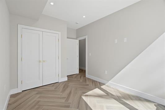 27 CLINTON AVE