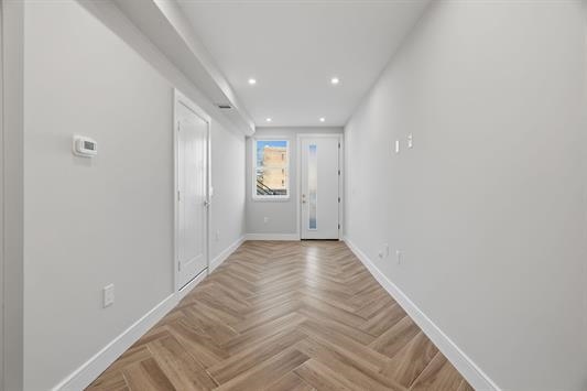 27 CLINTON AVE