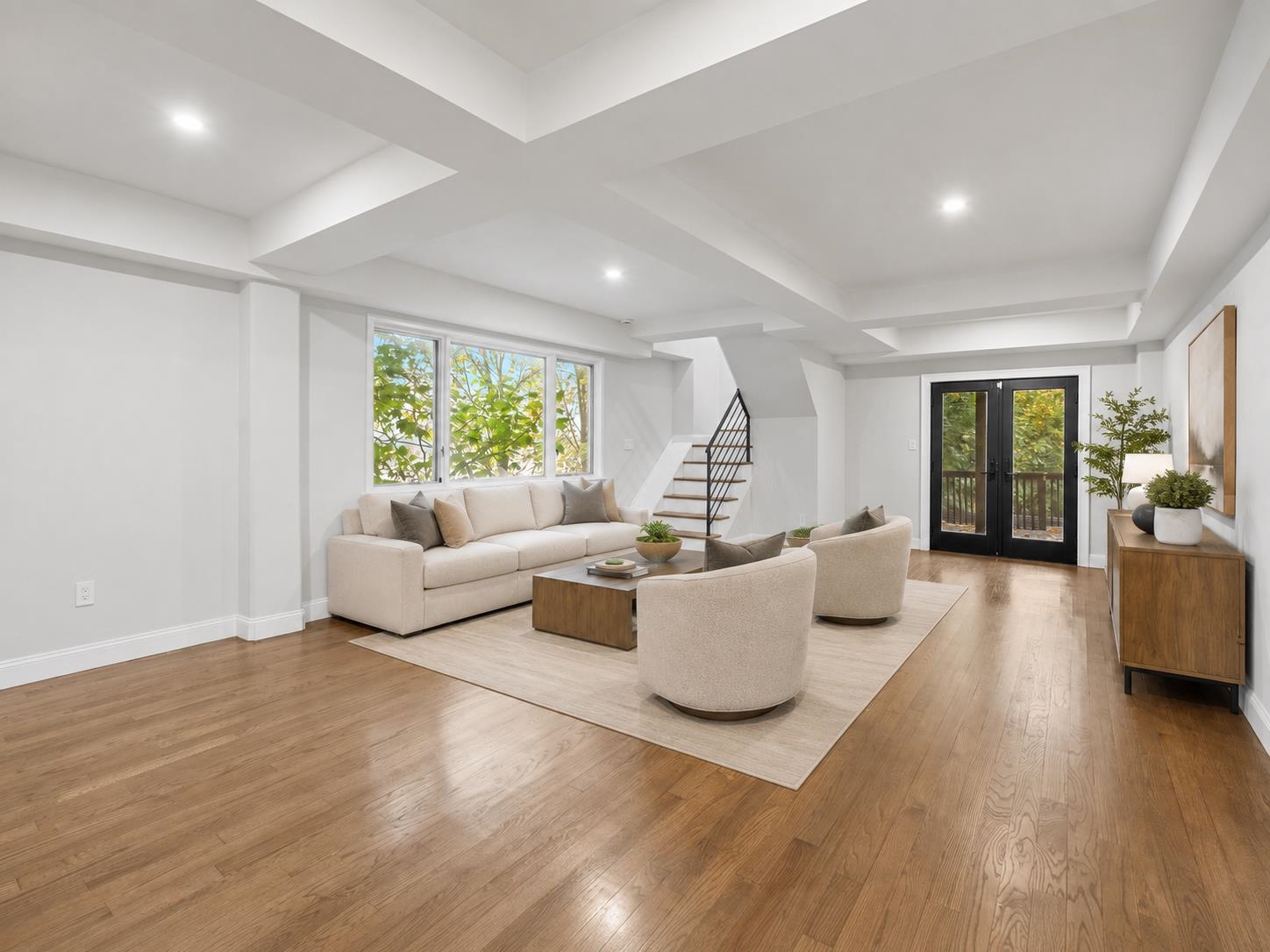 76 HACKENSACK PLANK RD