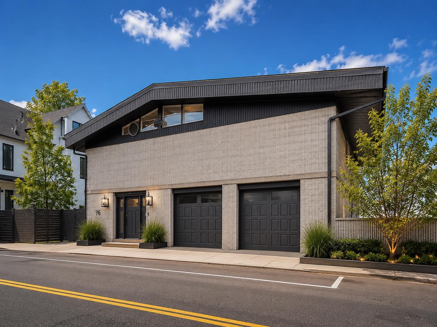 76 HACKENSACK PLANK RD
