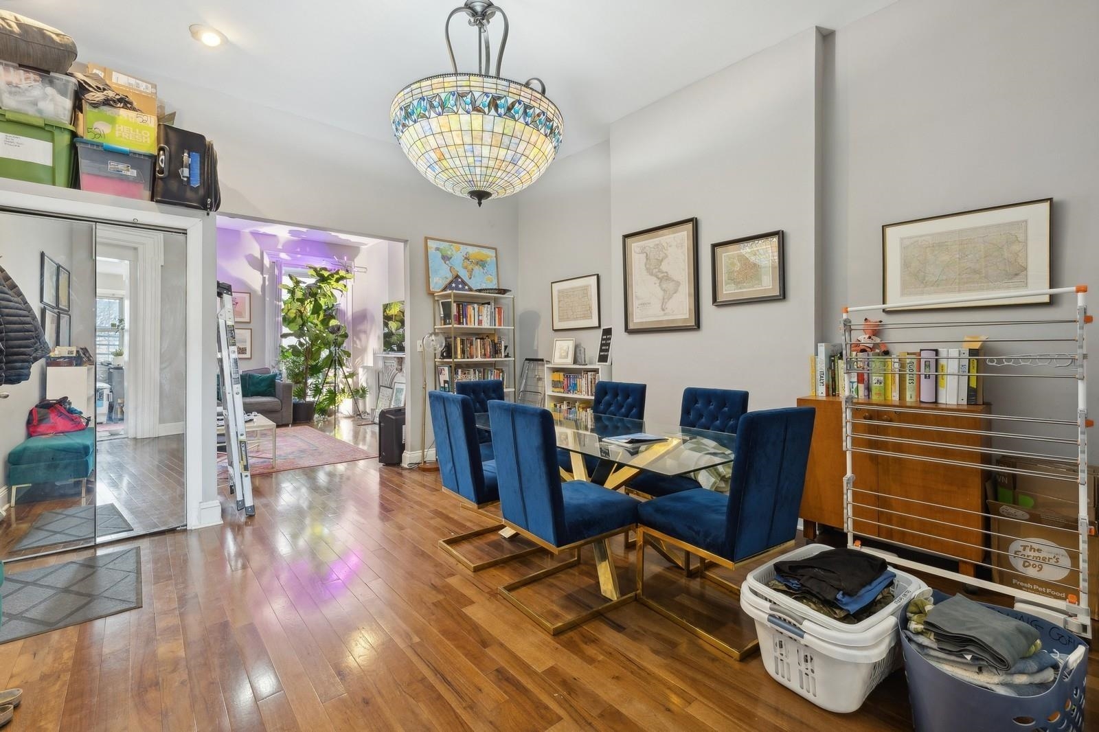 243 MONTGOMERY ST Unit: 2