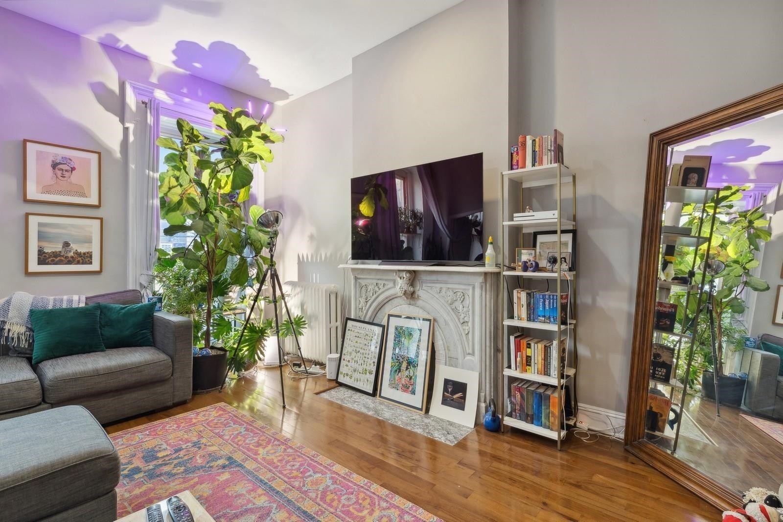 243 MONTGOMERY ST Unit: 2