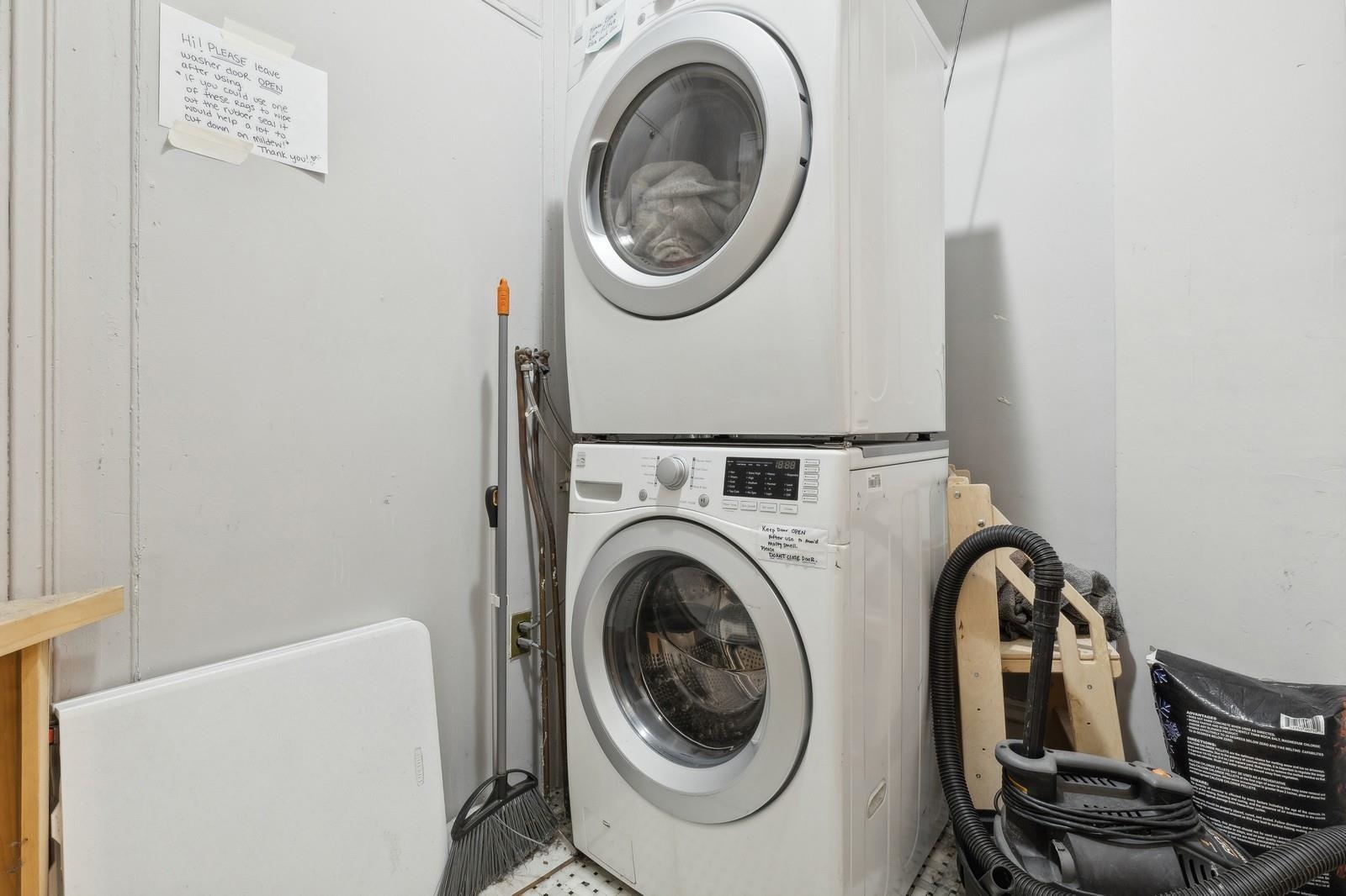 243 MONTGOMERY ST Unit: 2